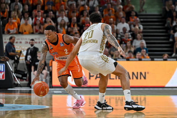 马丁内斯的 马丁内斯的